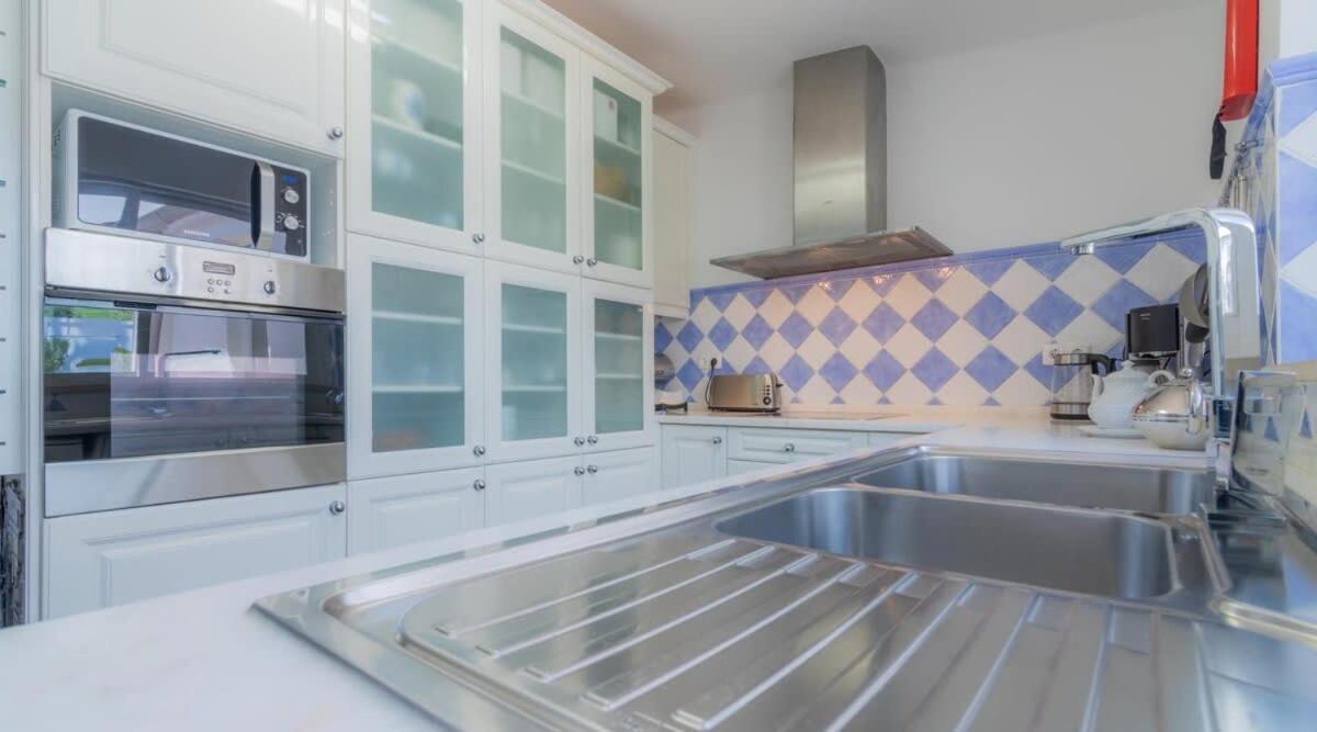 Villa Prado - Beautiful Beachfront Villa Albufeira Ngoại thất bức ảnh